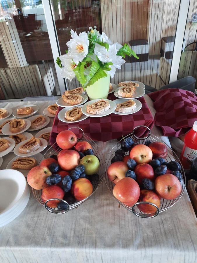 Hotel Sapphire Primorsko Eksteriør billede