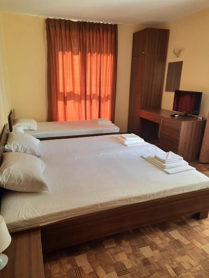 Hotel Sapphire Primorsko Eksteriør billede
