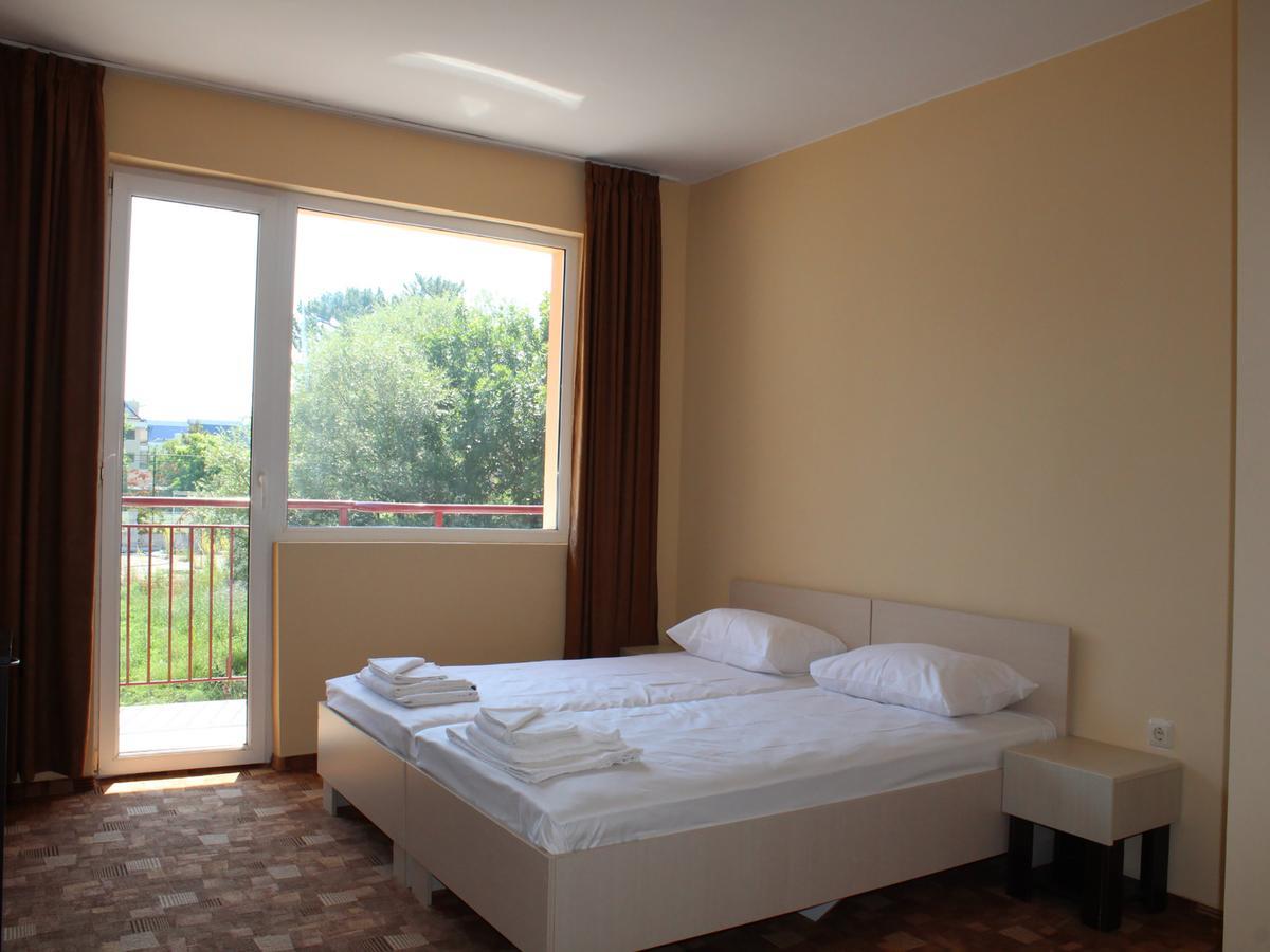 Hotel Sapphire Primorsko Eksteriør billede
