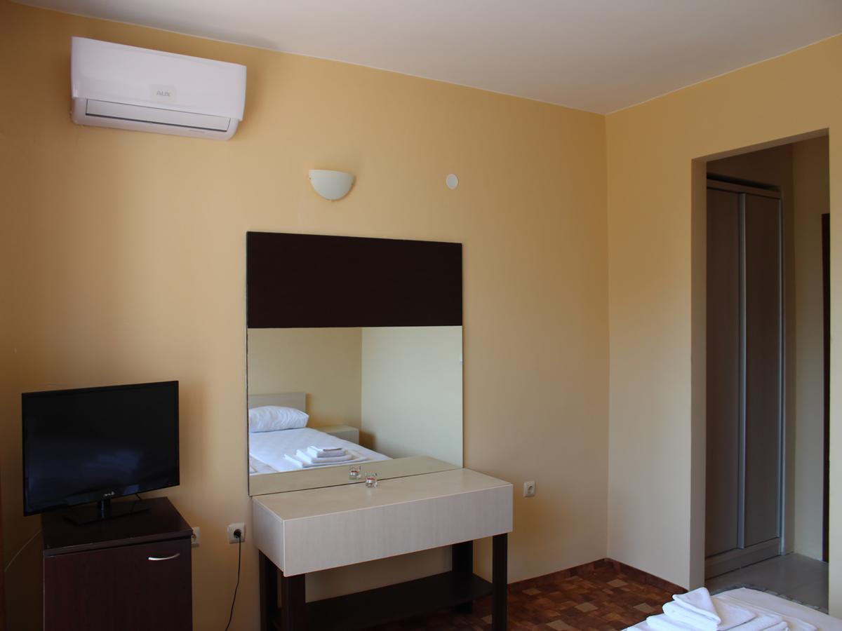Hotel Sapphire Primorsko Eksteriør billede