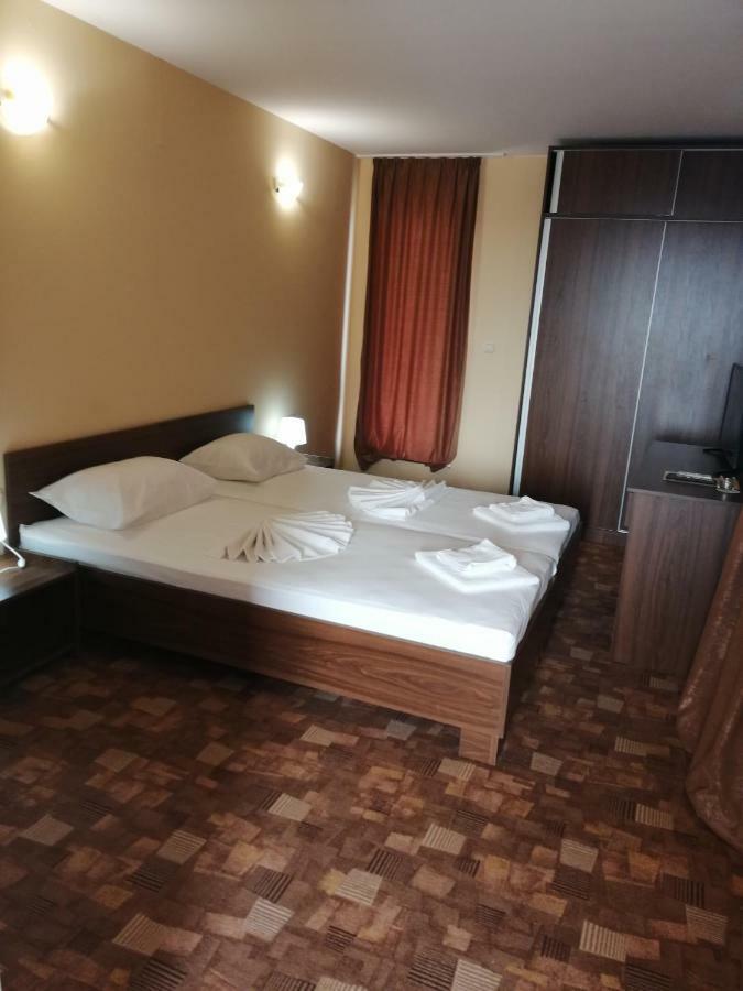 Hotel Sapphire Primorsko Eksteriør billede