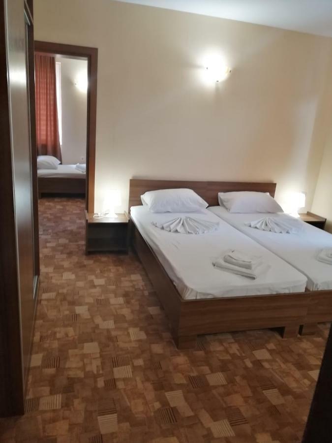 Hotel Sapphire Primorsko Eksteriør billede